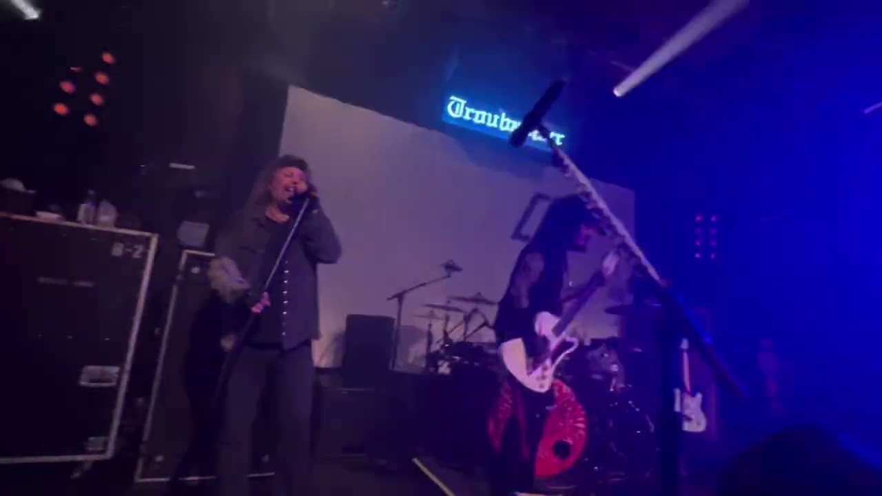 Motley Crue Live at the Troubadour Looks that Kill 10-7-2024 Nikki Sixx Tommy Lee Vince Neil John5