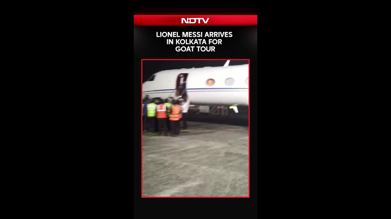 Lionel Messi Lands At Kolkata Airport, Thousands Of Fans Welcome Him