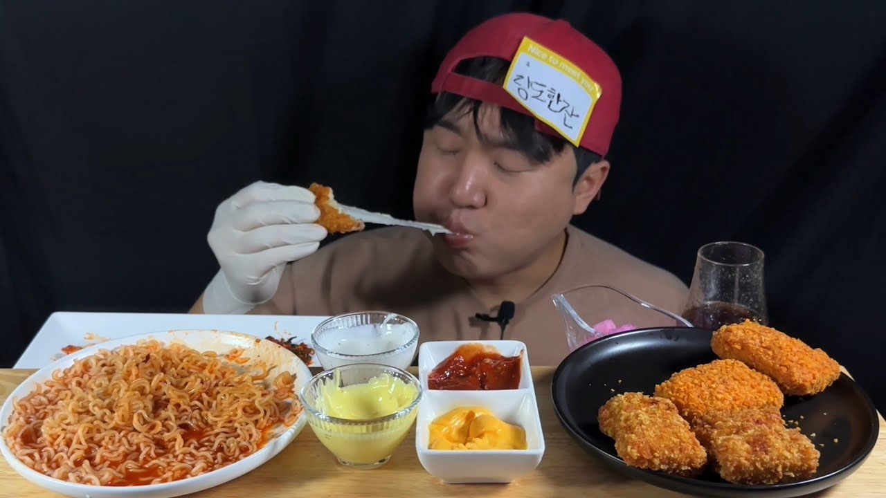 멕시카나 치필링 치킨에 매운 비빔면 먹방 | Mexicana Chee Filling Chicken & Spicy Bibim Noodles Mukbang