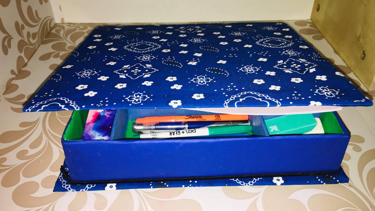 Old binder reuse idea/desk organizer for school