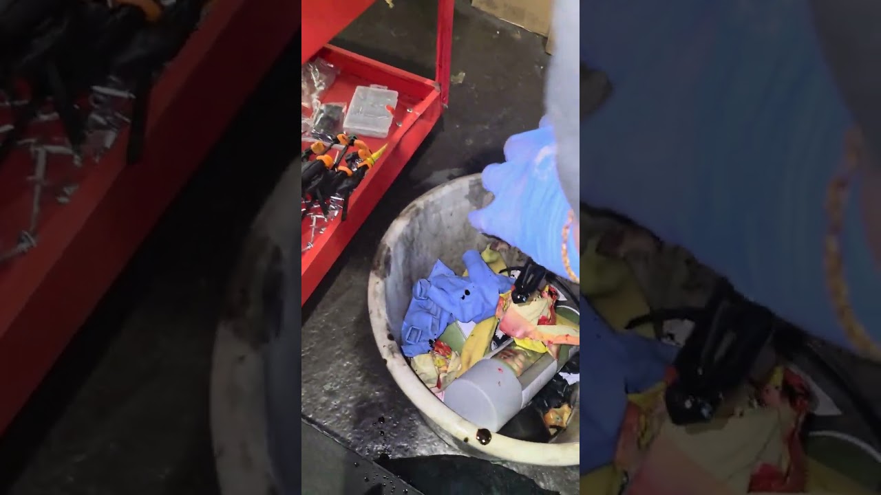 Замена моторного масла и фильтра на Mercedes-Benz AMG A 35 4Matic Auto. #техобслуживаниеавтомобил...