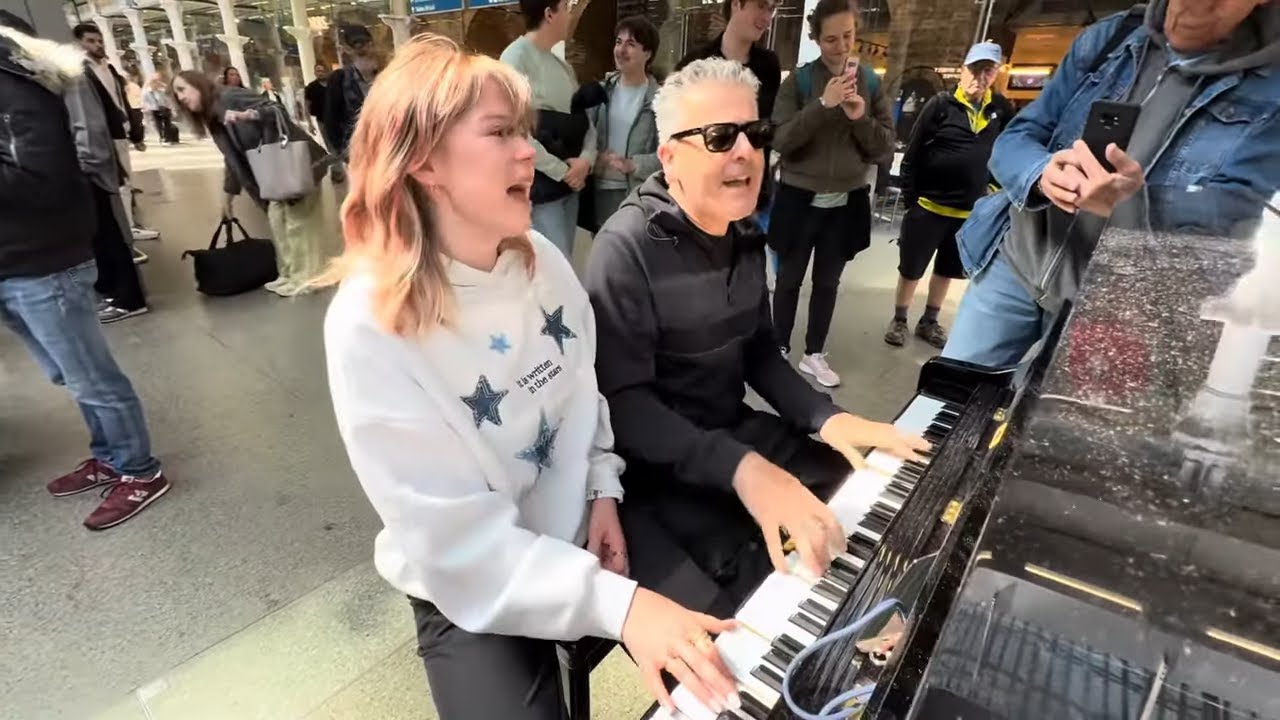 Dutch Girl Goes Bohemian On The Public Piano