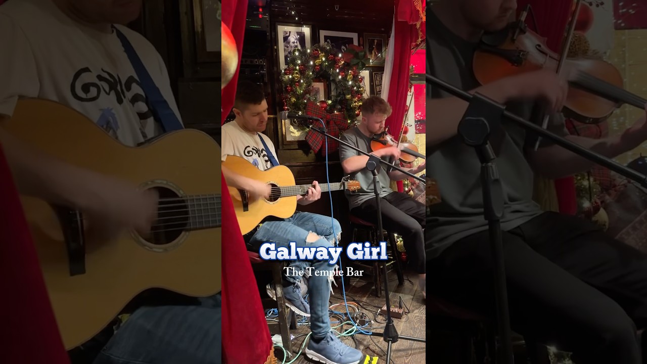 Live performance of Galway Girl at The Temple Bar! 🎶 Don’t miss the energy! 