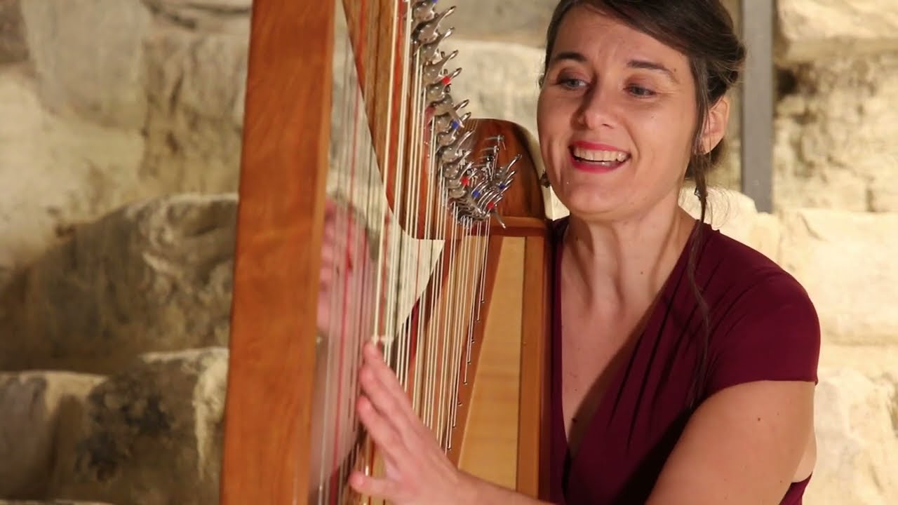 ANNA AMIGÓ - La Porquerola (Oficial) #cançonerpopular #porquerola #santacolomadequeralt