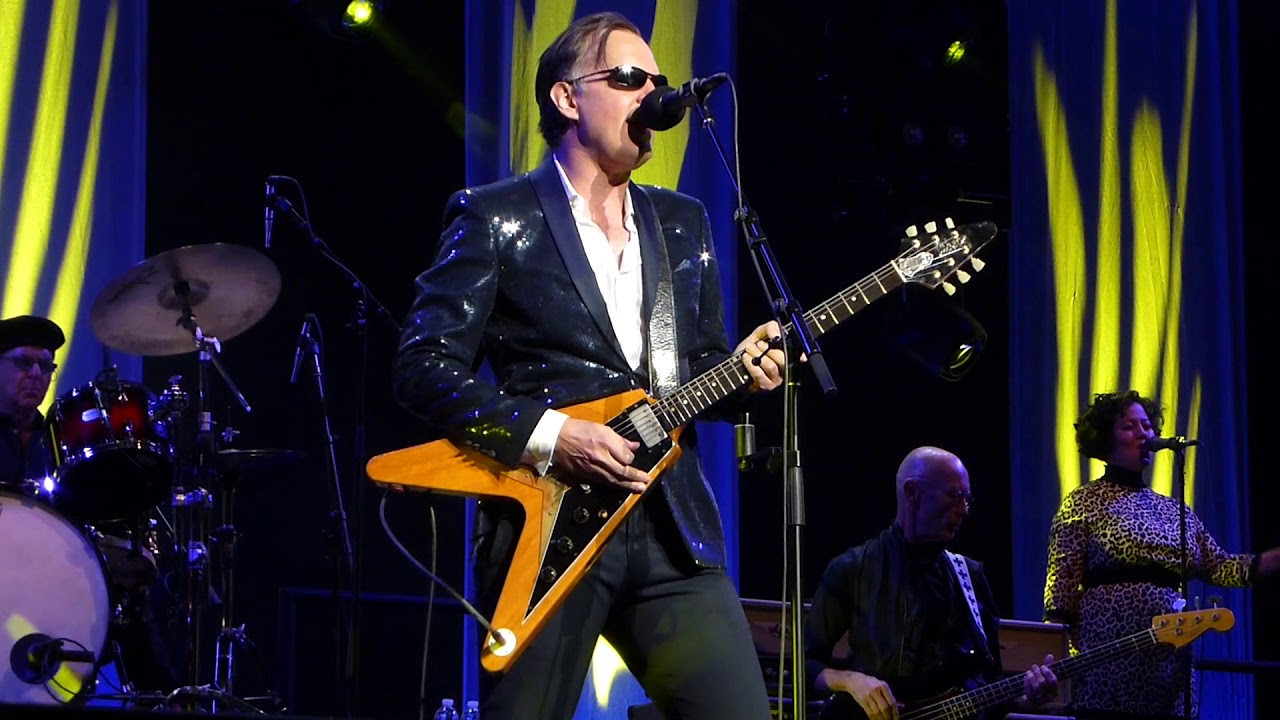 Joe Bonamassa - Breaking Up Somebody's Home - 10/26/18 Shea's Buffalo PAC - Buffalo, NY