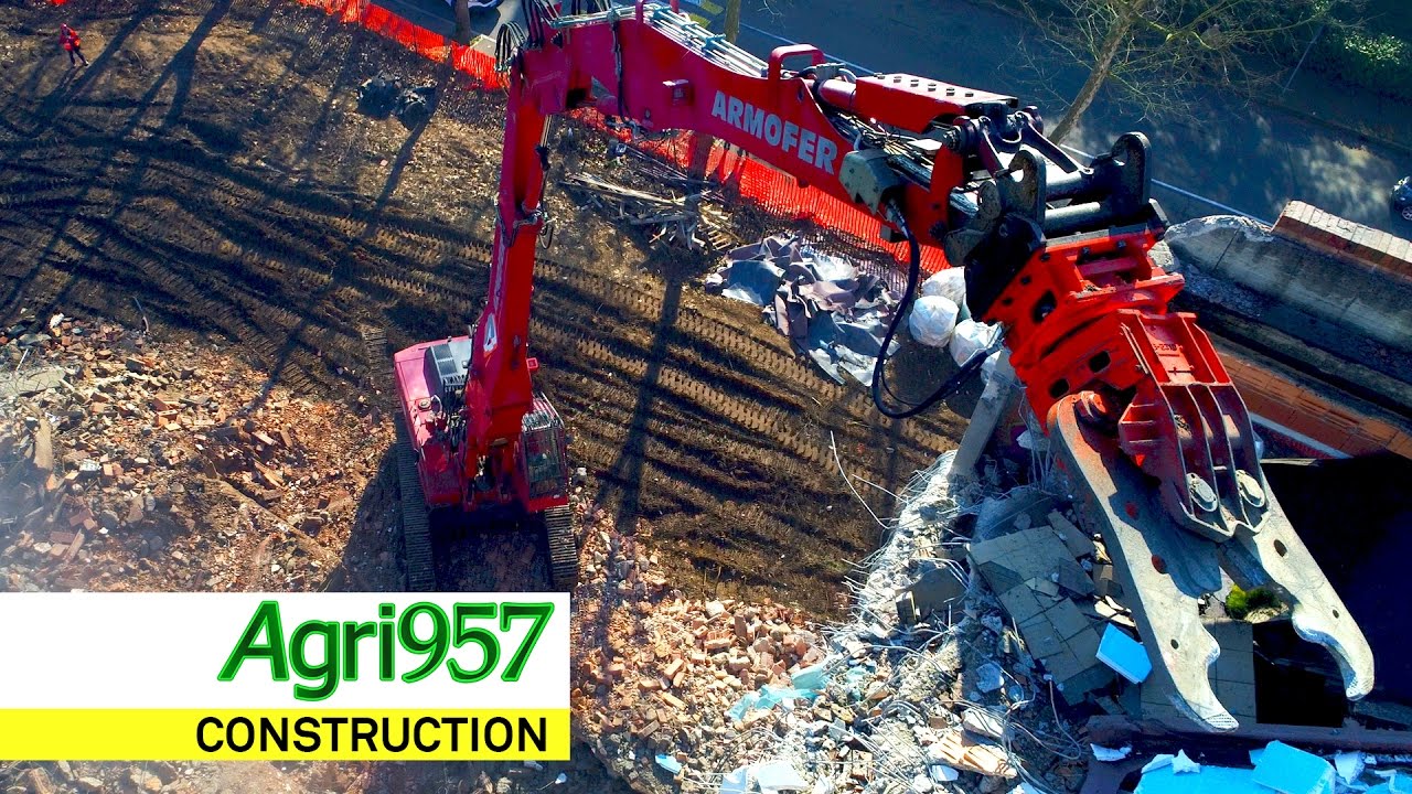 MASSIVE DEMOLITION: LIEBHERR R954B - NPK S-23XCR | ARMOFER - Specialisti in DECOMMISSIONING