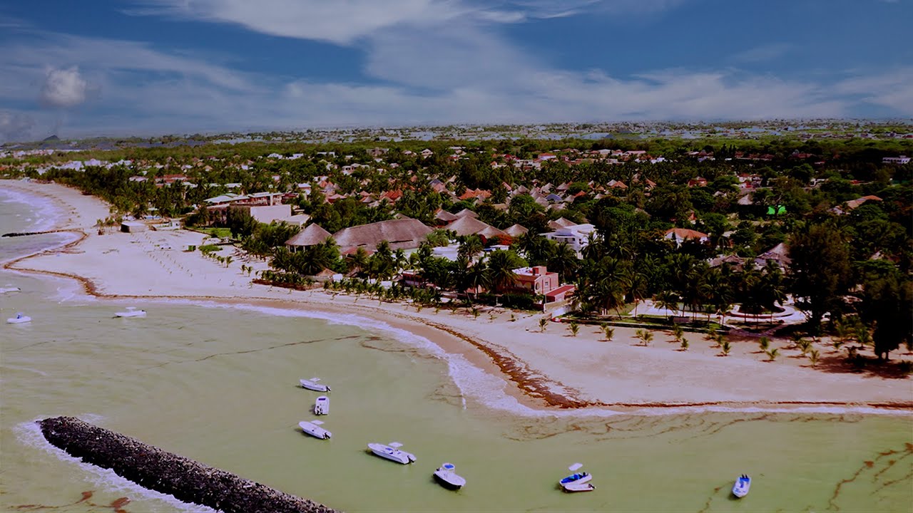 Saly  - Video POSTAL (COLORR GRADE) 4K