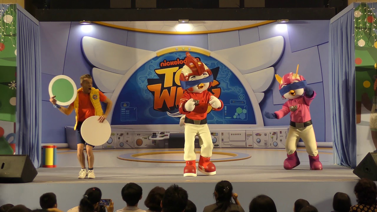 Meet and Greet with Top Wing's Rod and Penny Live Show in 4K! Christmas in Singapore 2019!