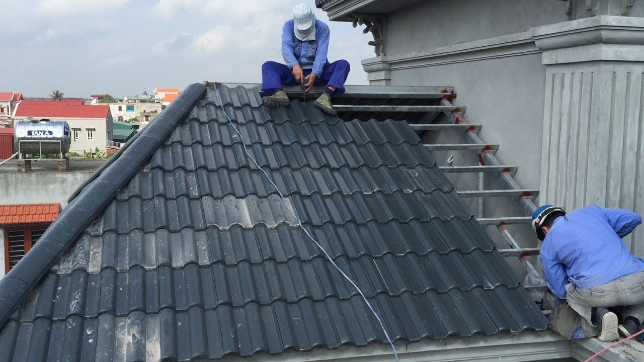 Construction Craft Method // Install Roof With Roofing Tiles On Fixed Frame