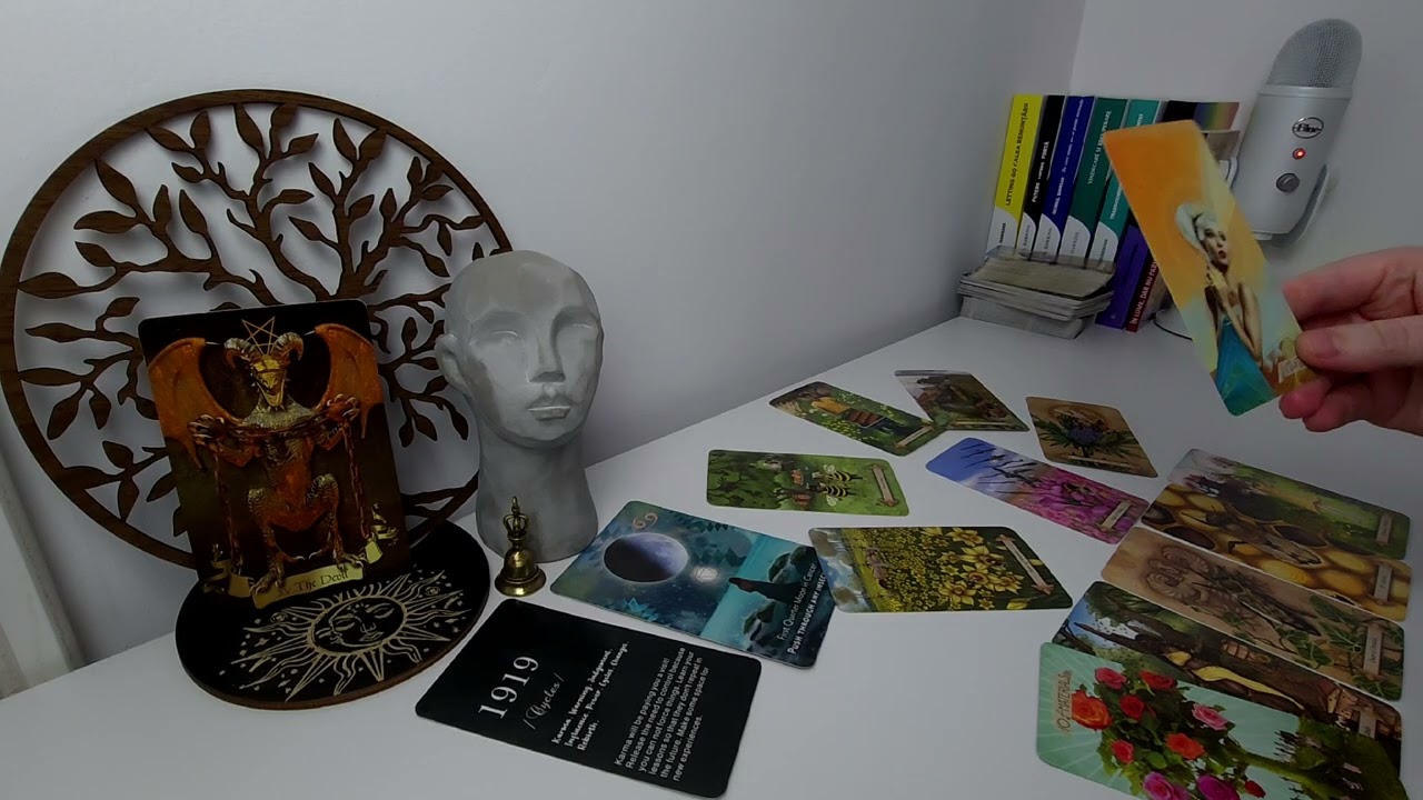 CAPRICORN 🪄Mesaj menit să ajungă la tine acum 🔮 Mergi tot înainte prin orice nesiguranță 