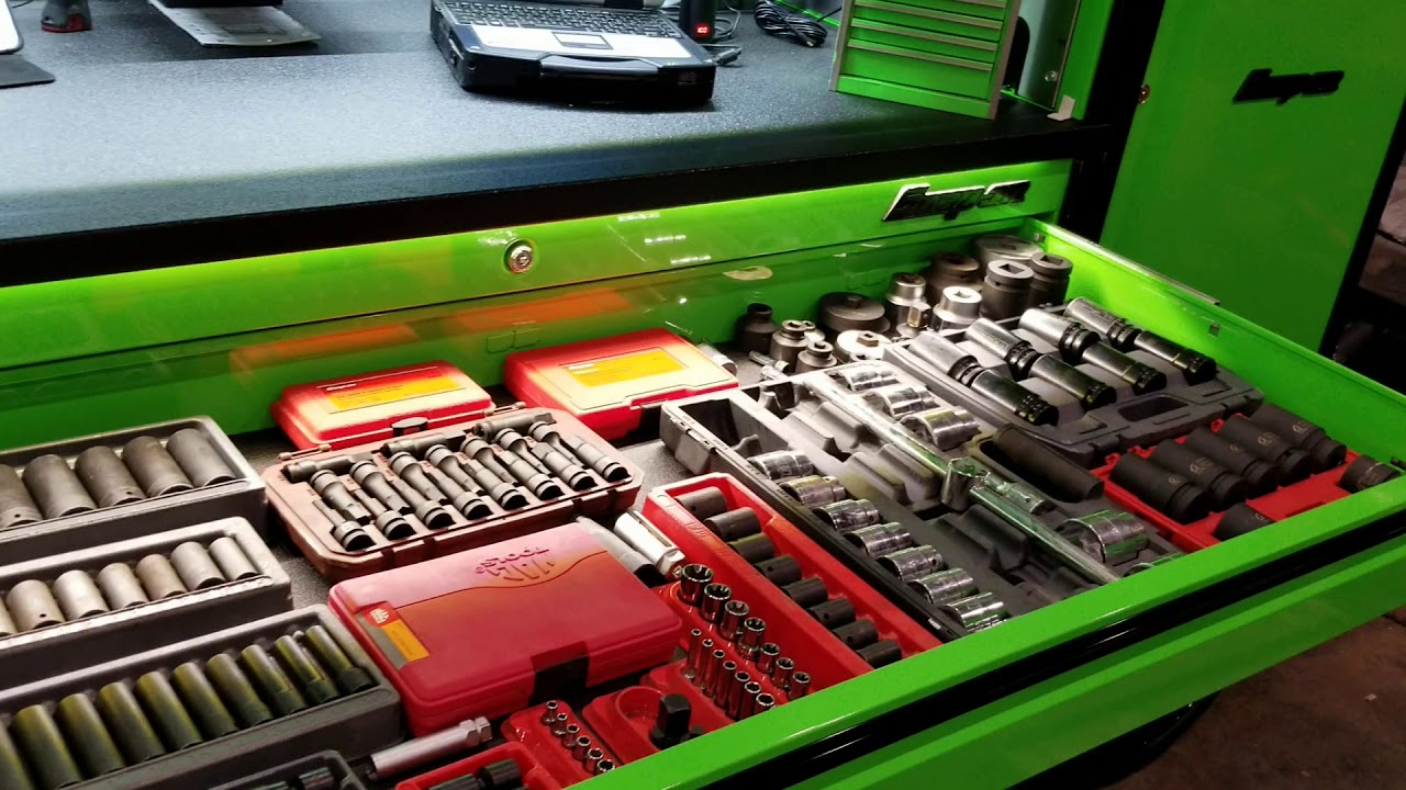 Snap on tool utility vehicle box tour