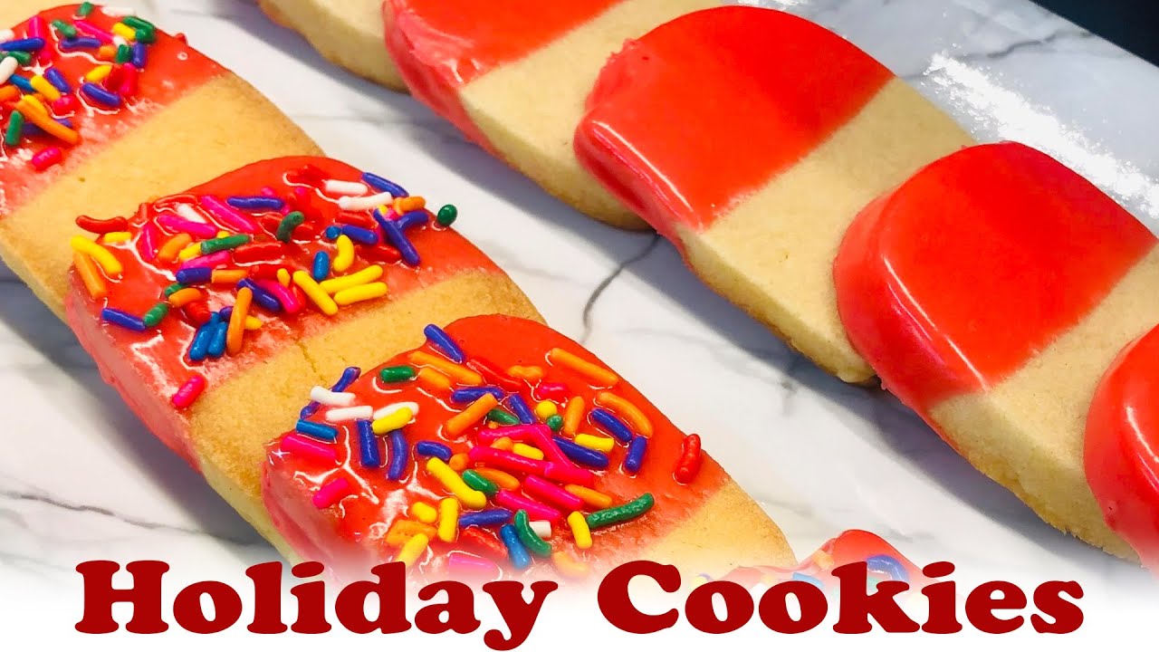Easy Holiday Cookies with Strawberry and White Chocolate!