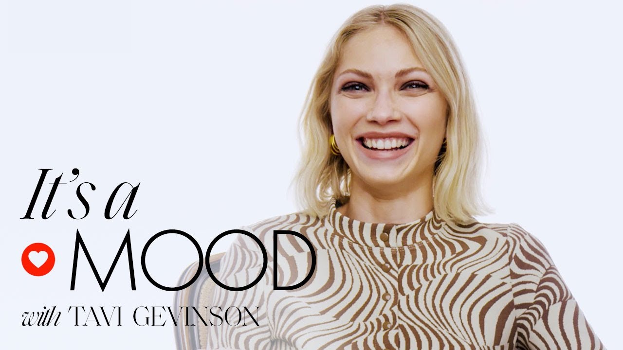 Tavi Gevinson On 'Gossip Girl' Fashion, FROW Access And Vintage Wedding Dresses | ELLE UK