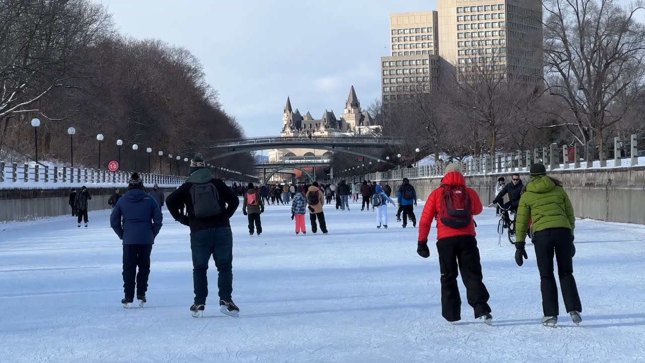 SLICE OF LIFE [VLOG] PIANO, SKATING , TORONTO, MUSEUM