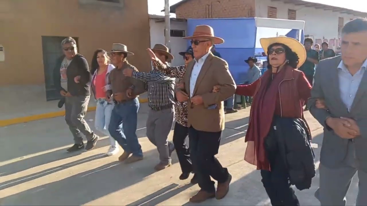 HUANCAPÓN 7 DE AGOSTO...BAILE CON LA 