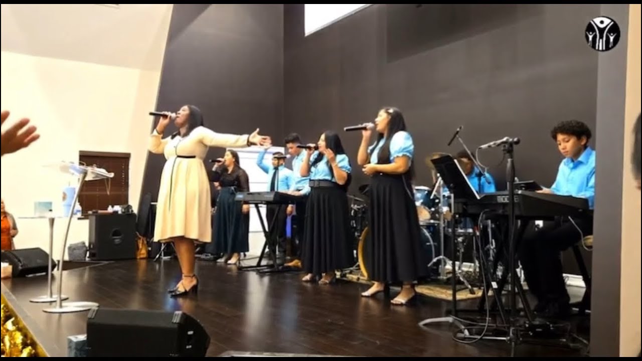 “Algo Sucede Cuando Le Adoras” | Cover | Suleyka Bonilla