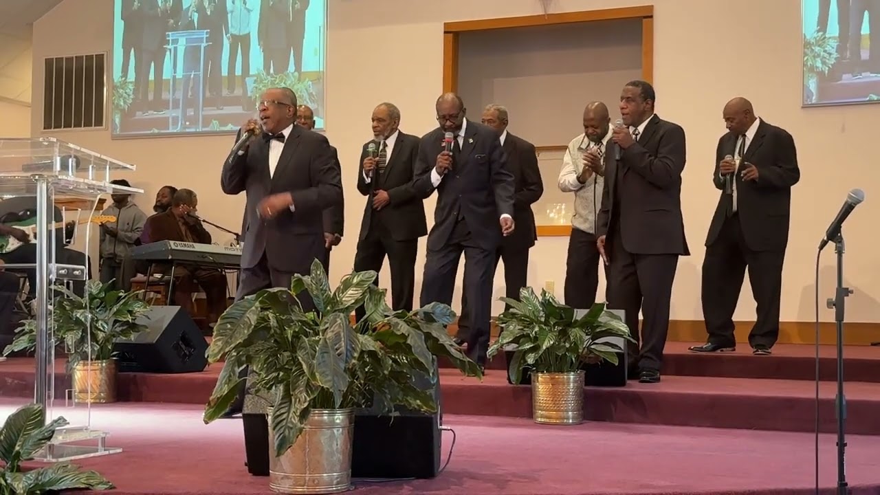 GHMBC Male Chorus - Somewhere to Lay My Head!