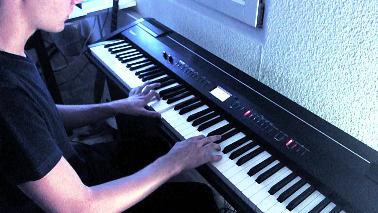 ADELE - Skyfall - James Bond 007 Theme Song 2012 (Piano Cover)