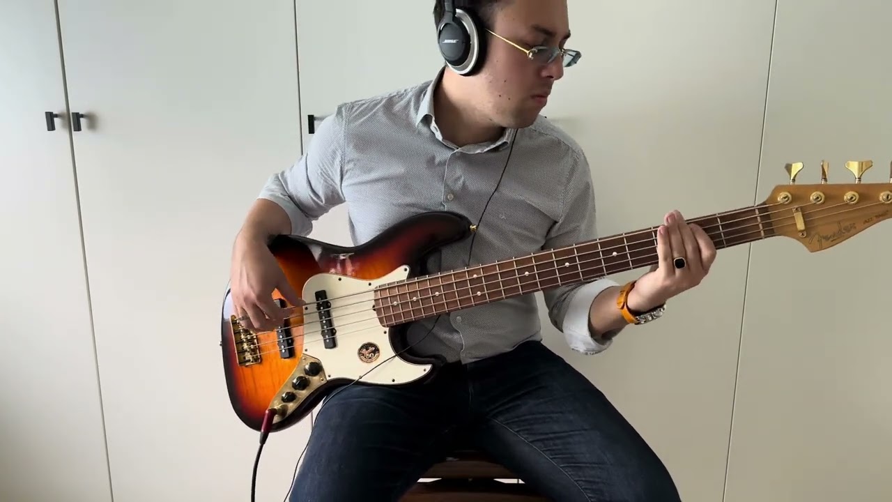 Earth Wind And Fire - September (Bass Cover)