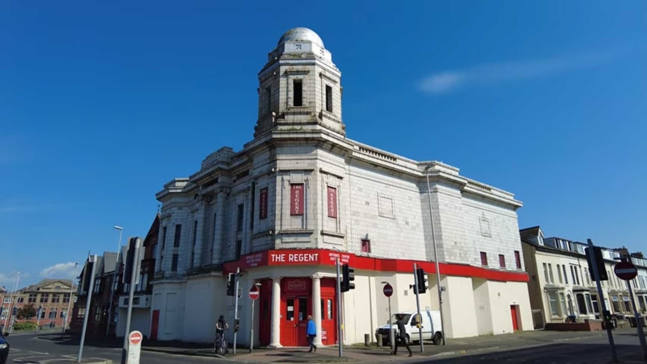 Blackpool Mystery & History Tour in the sunshine