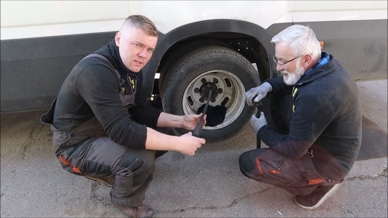Naprawa mostu napędowego IVECO .Niestety coś przeoczyliśmy i trzeba było jeszcze wrócić do tematu .