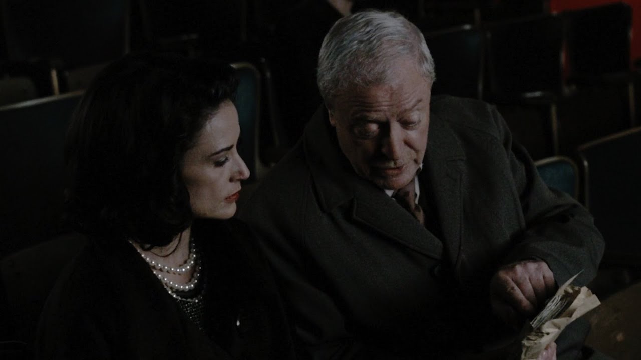 伦敦钻石行惊天劫案背后，藏着女性对抗职场歧视的四十年血泪！《完美无瑕》