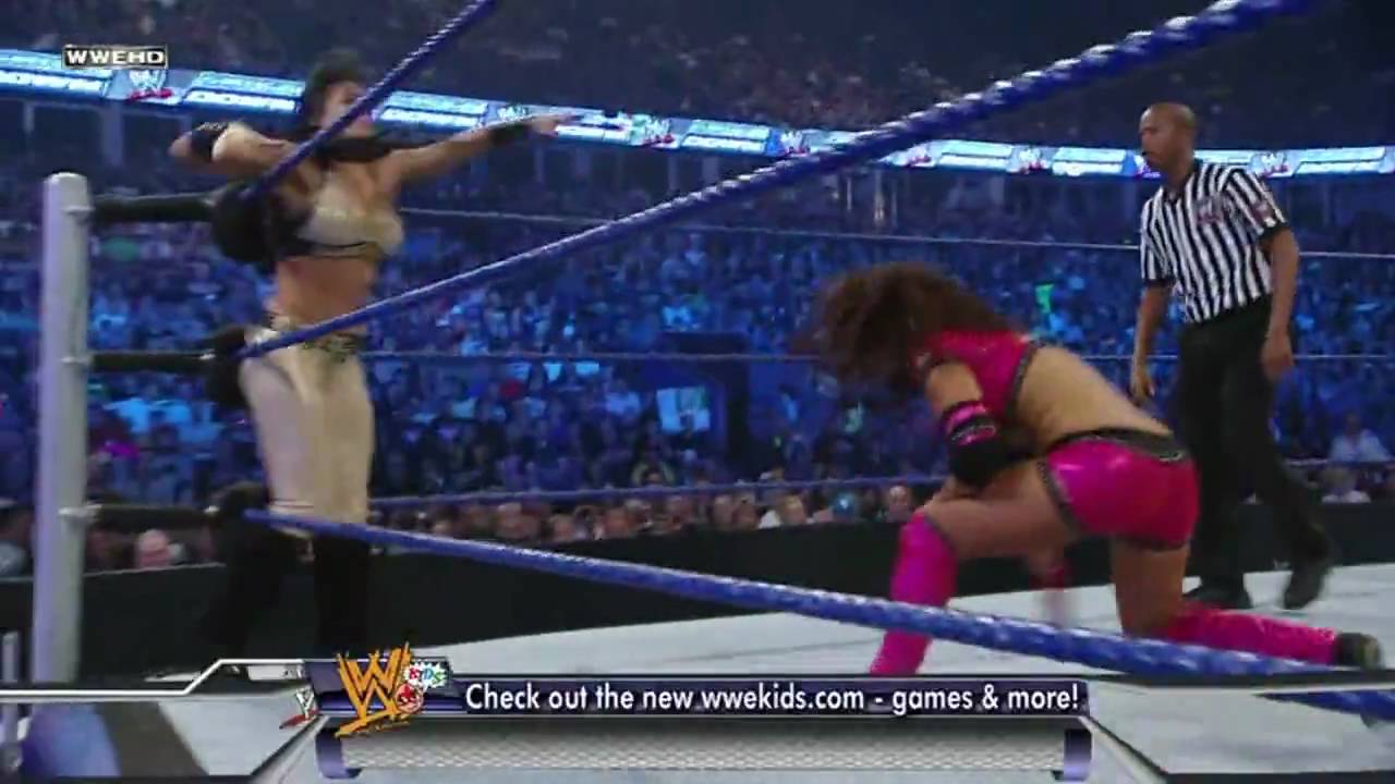 WWE SmackDown  Melina vs Layla (HD)