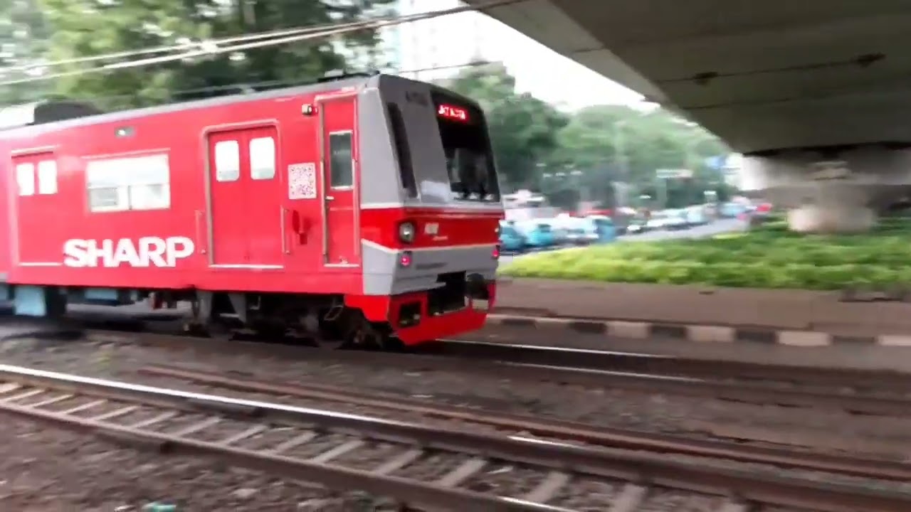 Hunting KRL commuter Line di stasiun duren kalibata 