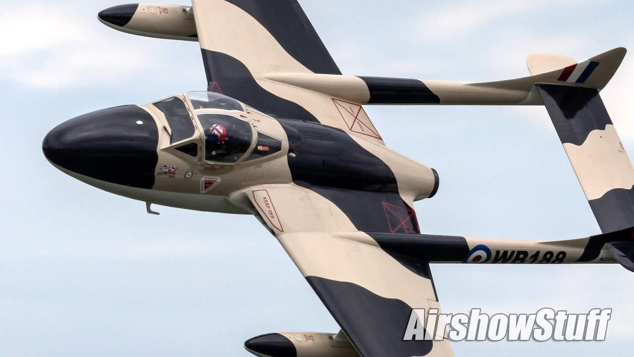 de Havilland Vampire Aerobatics - Airshow London 2019