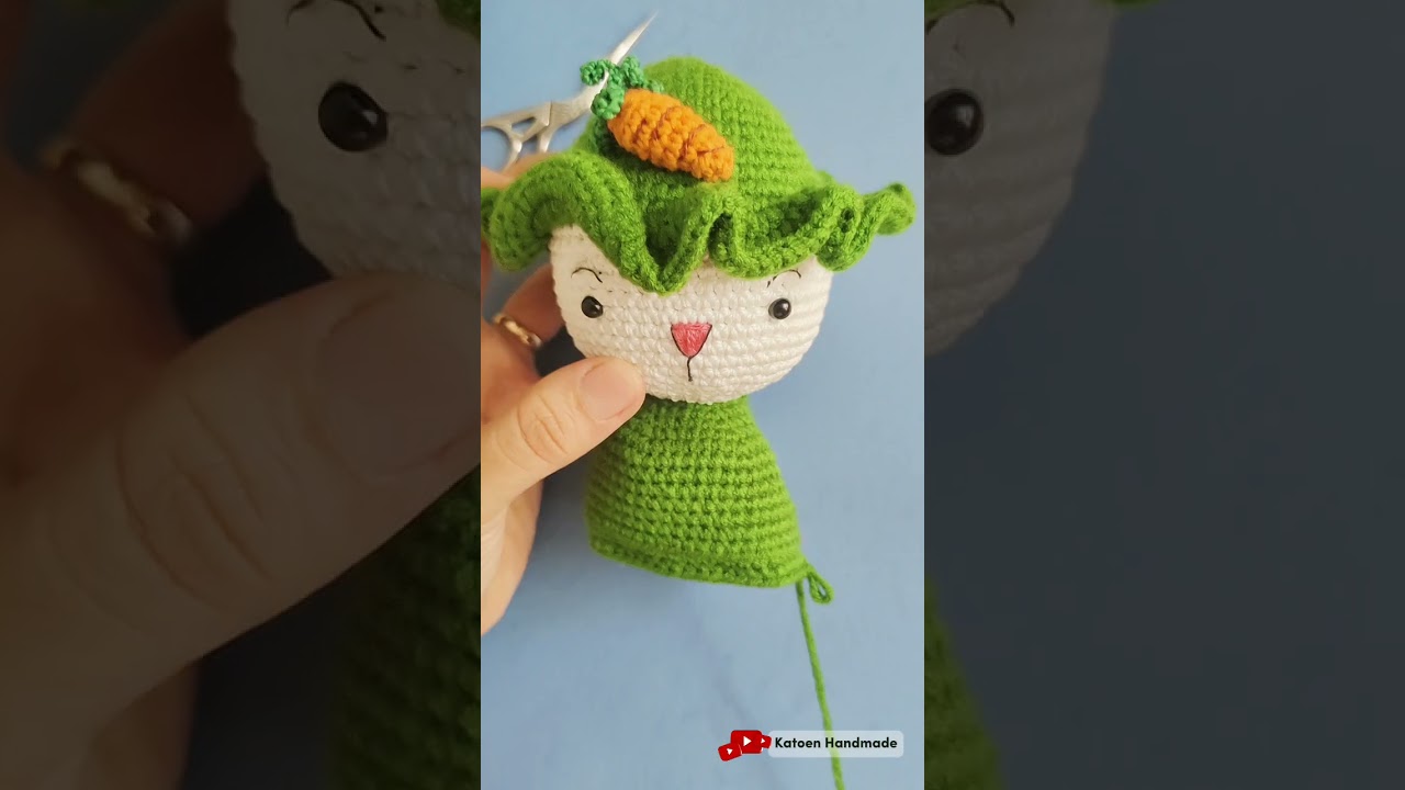 There is hidden pocket behind #bunny #amigurumirabbit #crochettutorial #crochetpatterns #80smusic