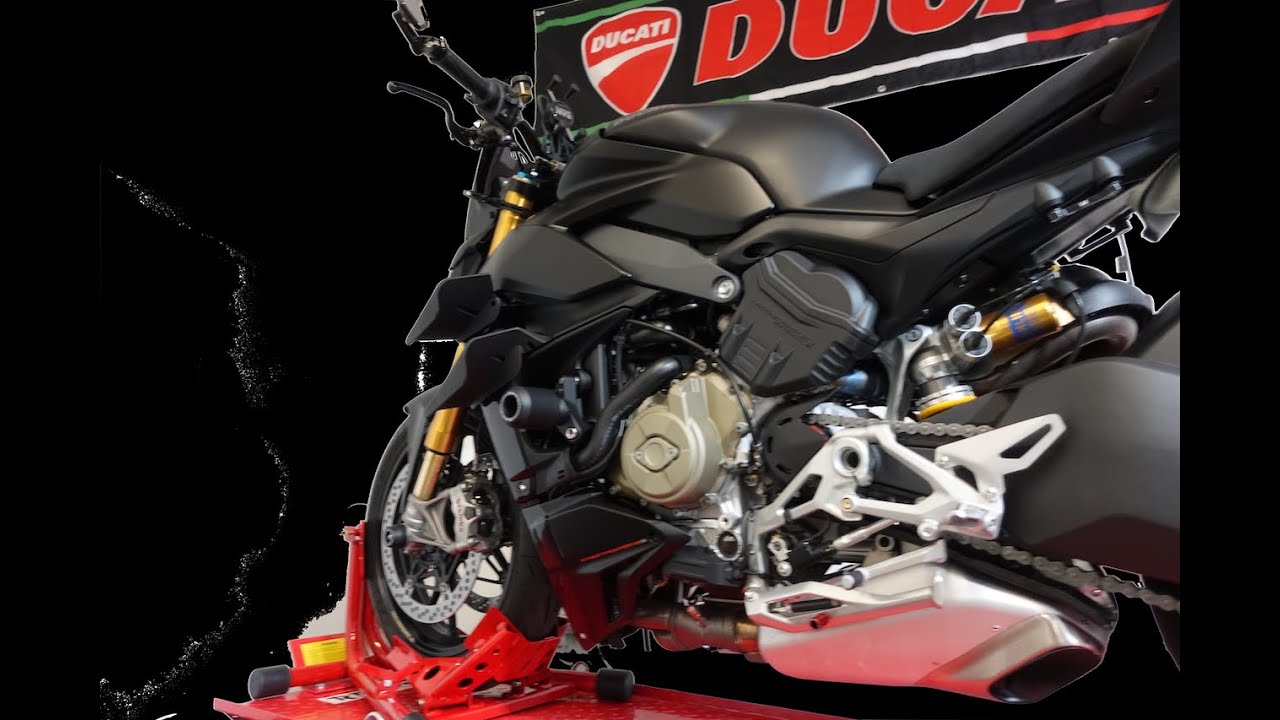 I finally installed the Evotech front frame sliders on my Ducati Streetfighter V4S!!!