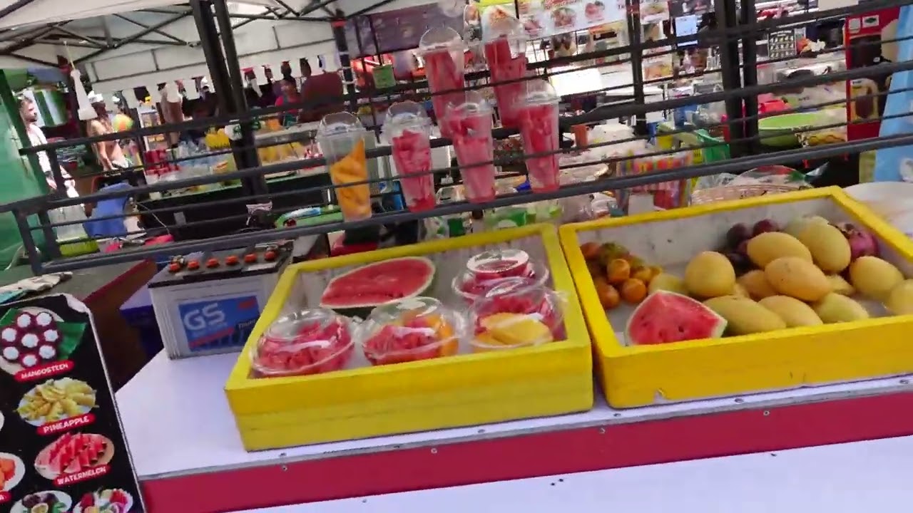 ร้านค้าที่หาดสุรินทร์(Surin Beach)เดินดูสินค้าคร่าว ๆ ที่ขายบริเวณหาดสุรินทร์ ภูเก็ต : 23-02-2569