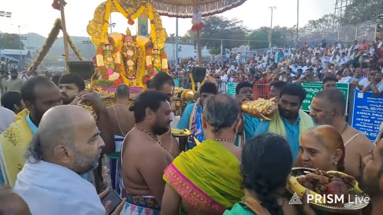 ಶ್ರೀನಿವಾಸದೇವರ ಉತ್ಸವ ಹಾಗು ಆಹ್ನಿಕಮಂಟಪ ದರ್ಶನ