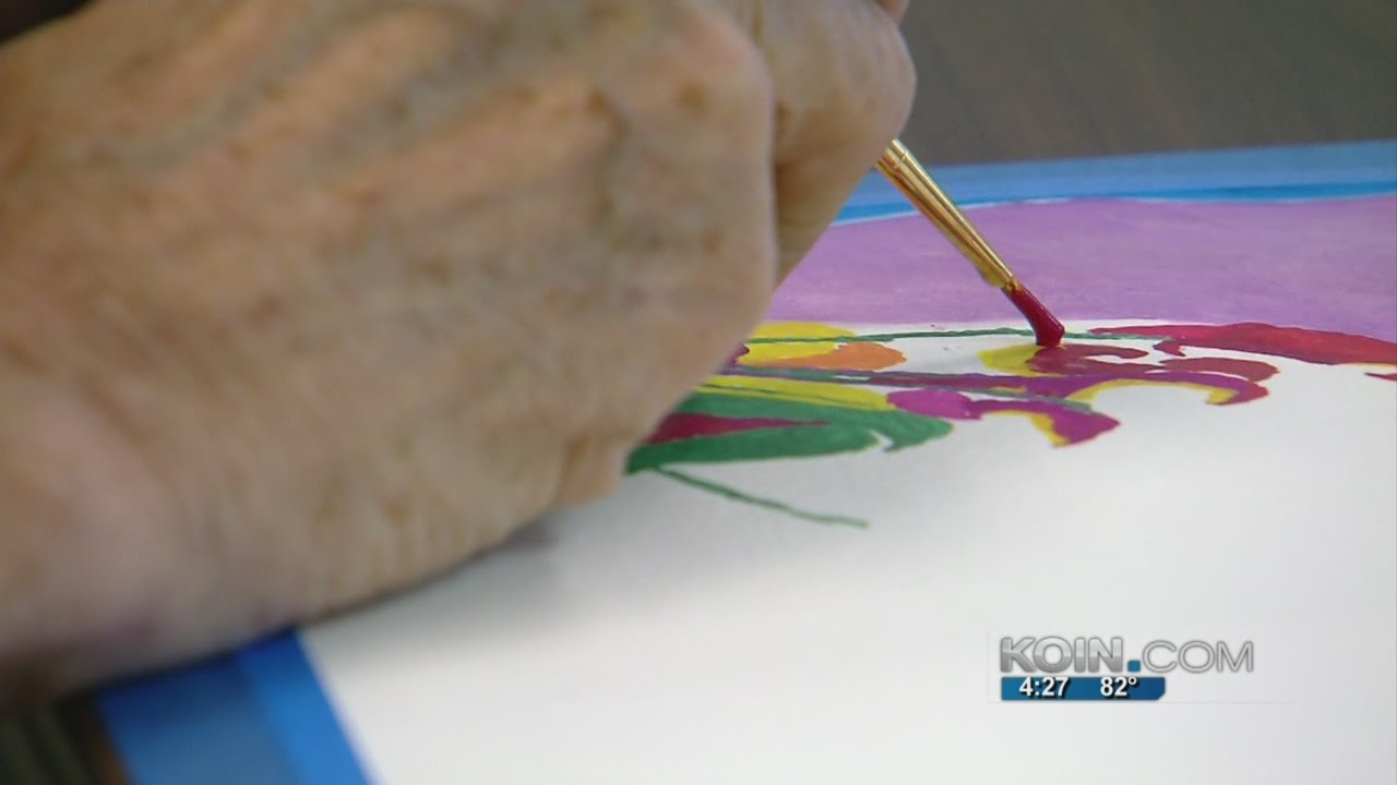 Alzheimer’s art projects put more than color in life