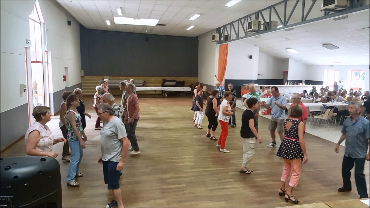 LE PAS DU LOUP dansé à Lombers 81