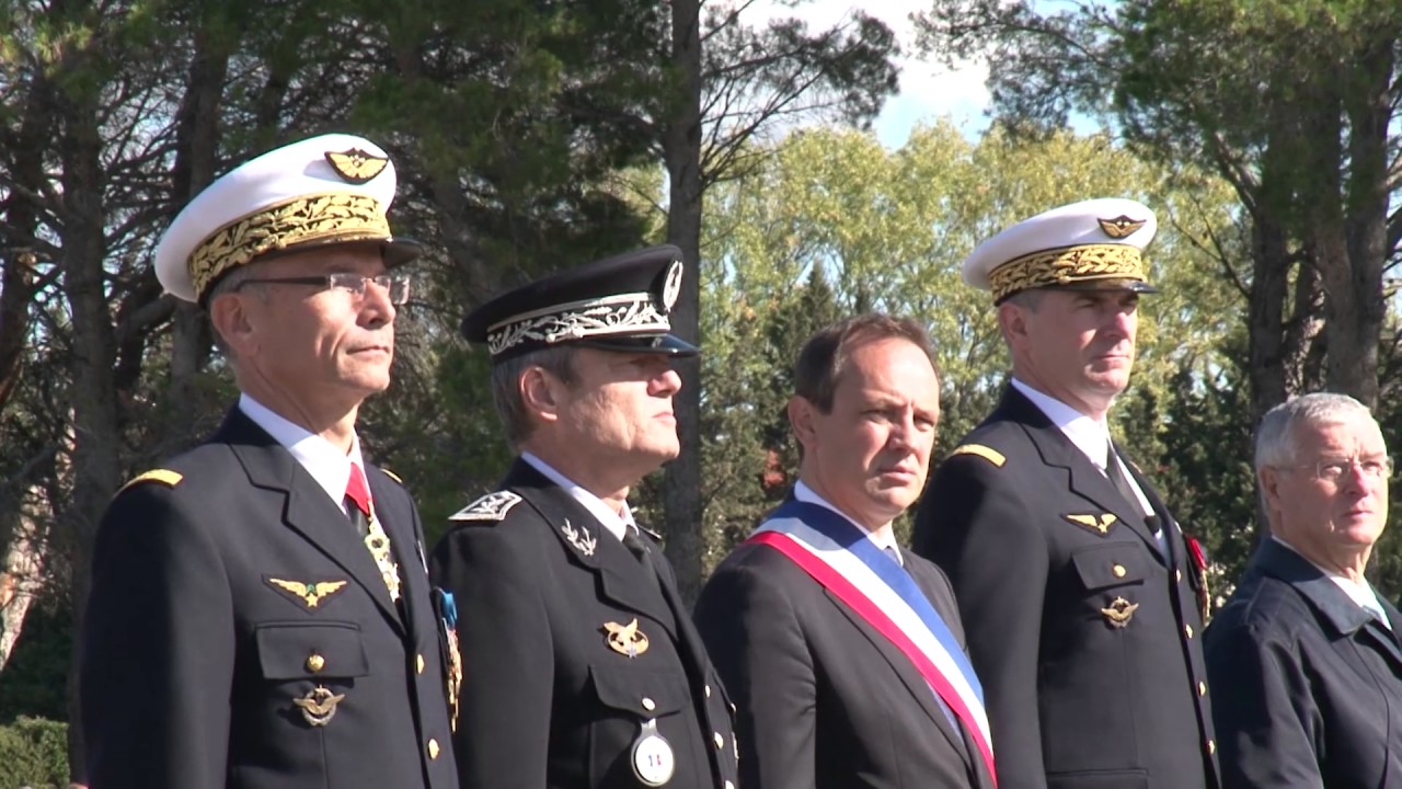 Présentation au drapeau de la promotion 2016 de l’École de l’air
