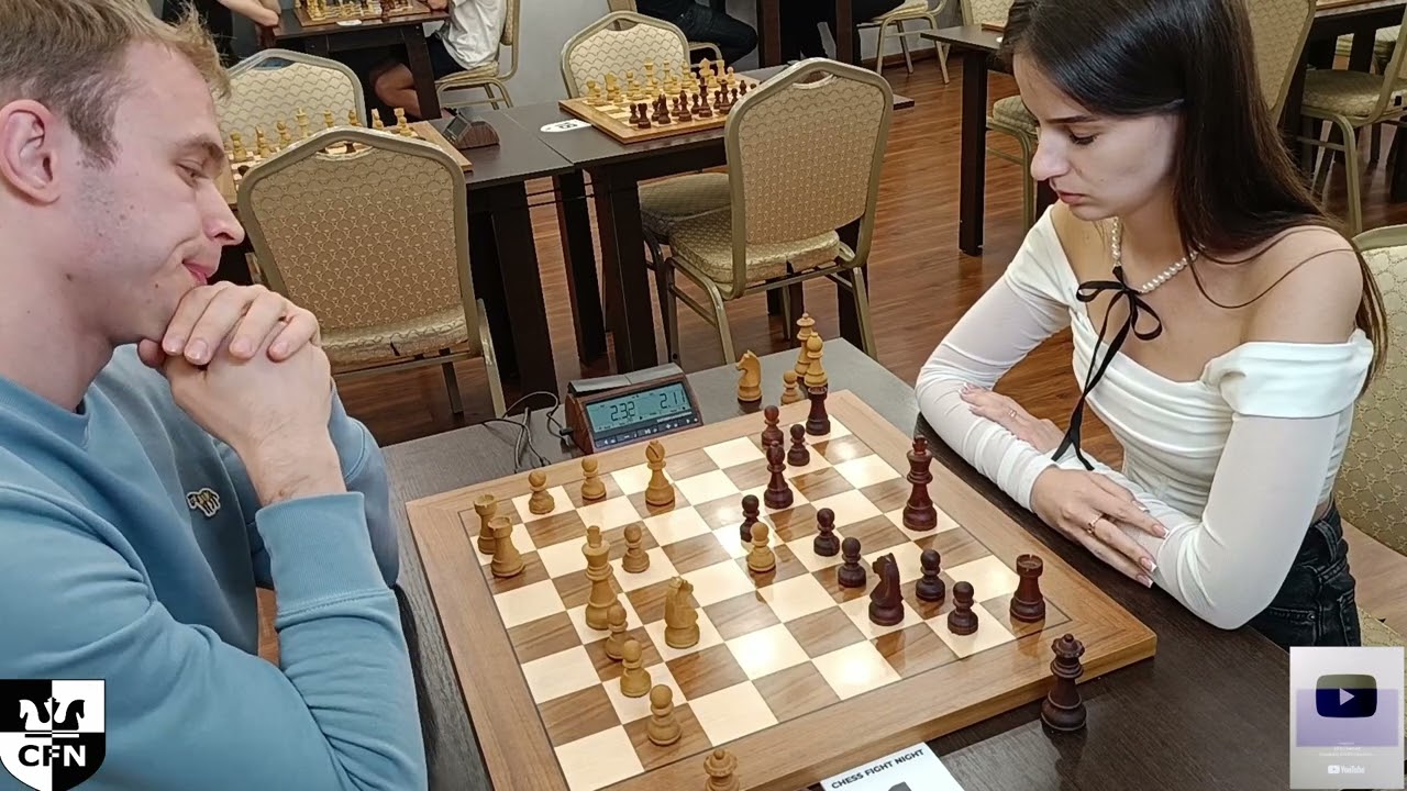 A. Trofimkin (1000) vs M. Zhekova (1549). Chess Fight Night. CFN. Blitz