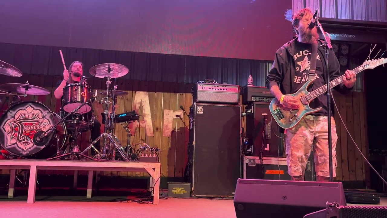 Smile Empty Soul - Silhouettes, LIVE @ Waco, TX 2025