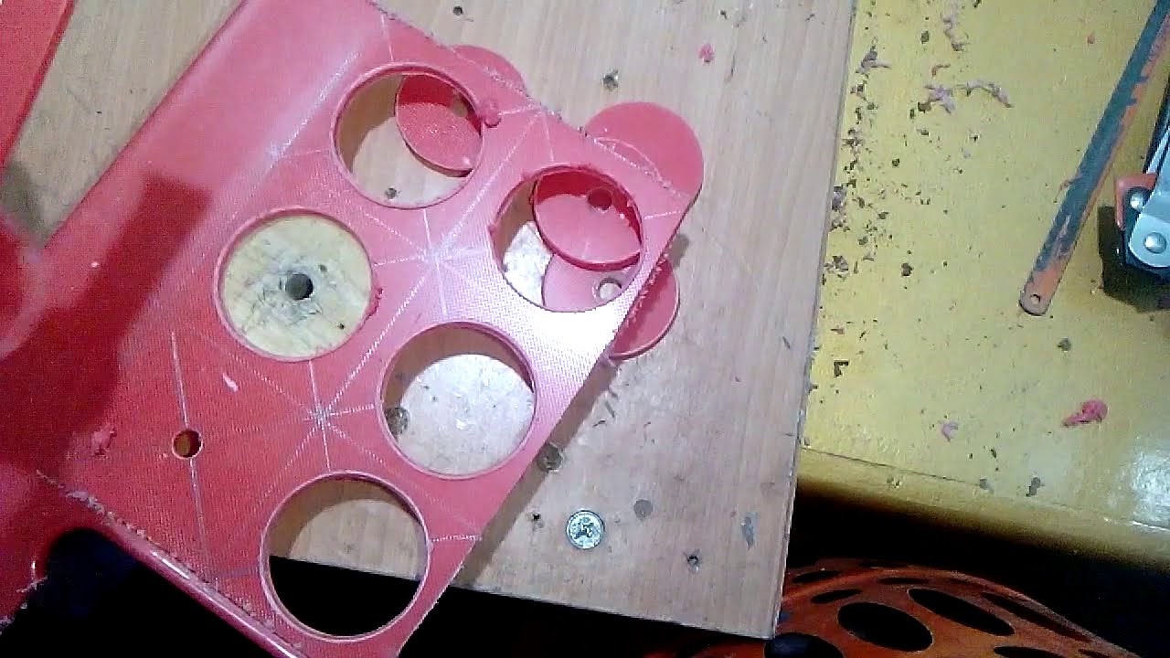 Cutting perfect circles without a hole saw