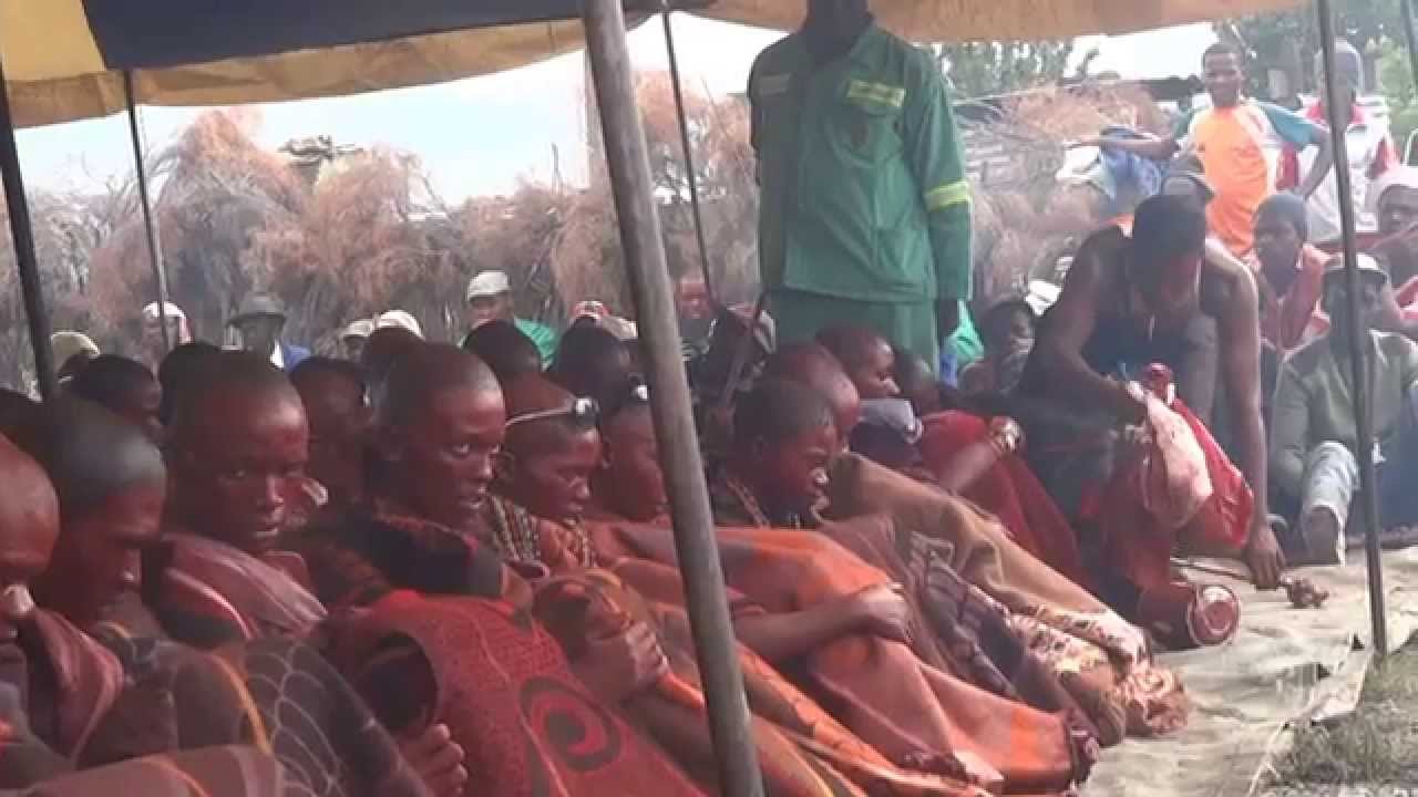 28 Dec 2013 Sterkspruit Sotho Initiates - Tsa Ntate Mohlomi Day 2 Part 1