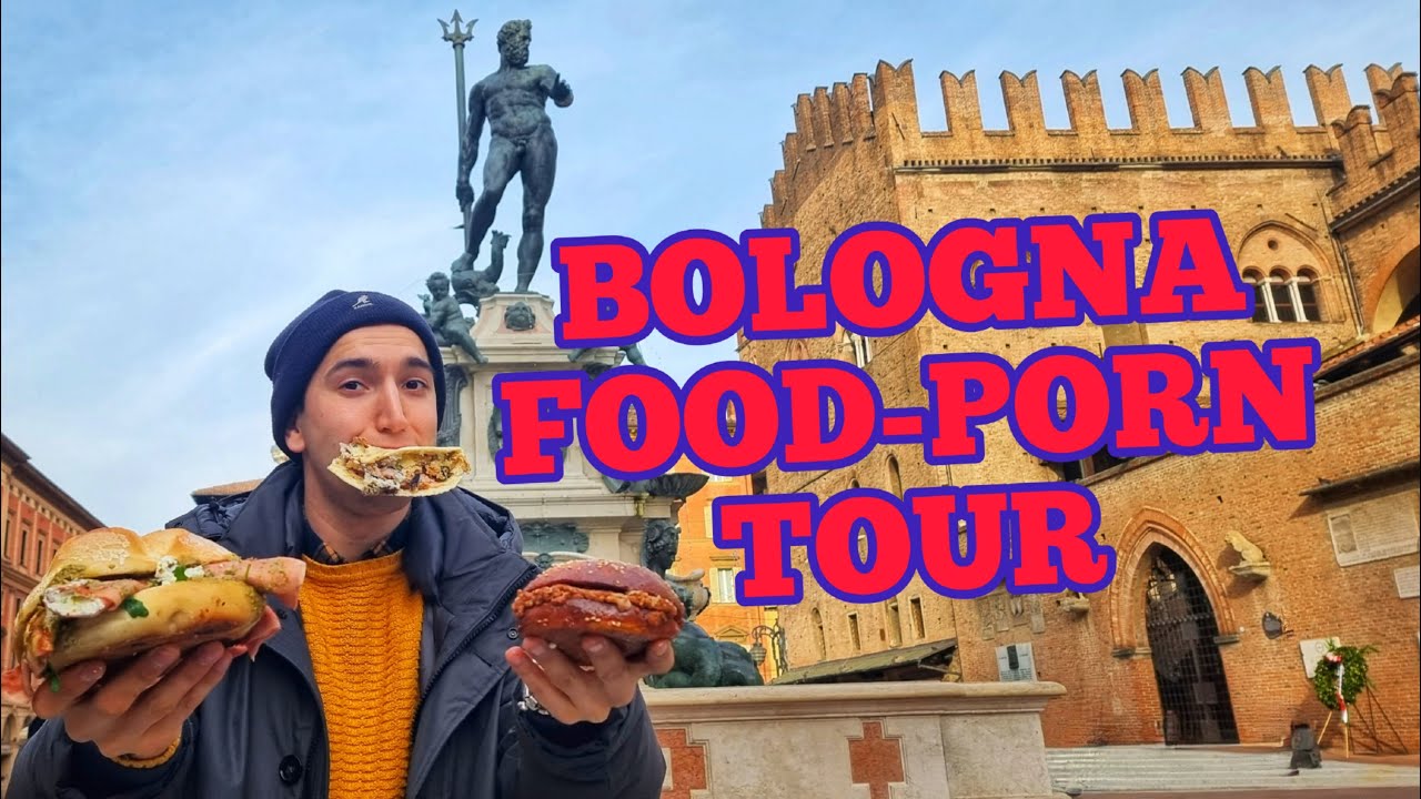 BOLOGNA FOOD PORN TOUR - I ate INSANE food - Ice Cream, Piadine, Sandwiches, Pizze - with ENG SUB