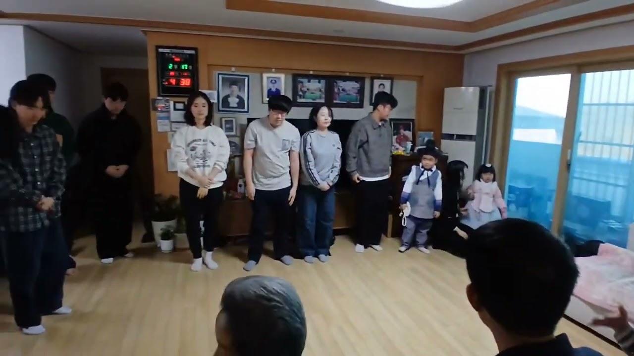 새해 아들 조카들께 새배받기 