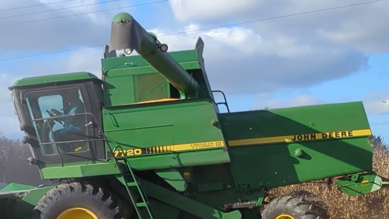A Top Seller - John Deere 7720 Titan II - Michigan Corn Harvest 2023 #harvestchaser