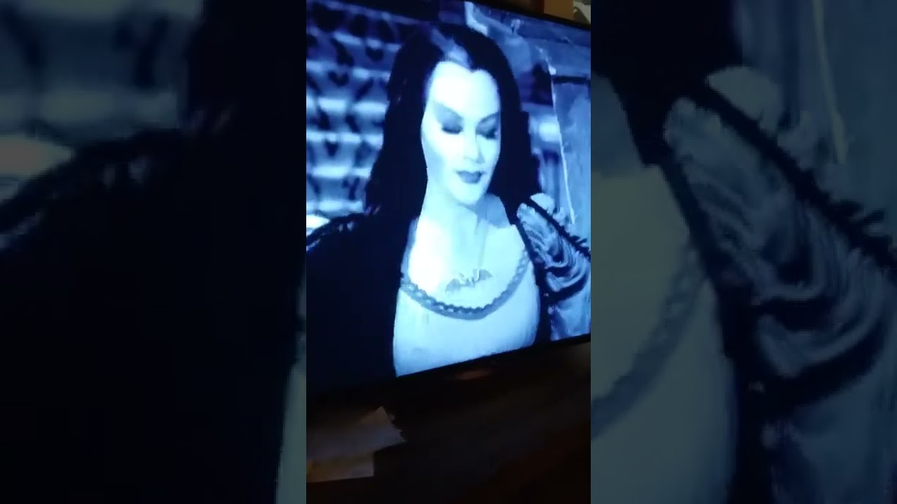 The munster,s ending credits vs intro theme song on cozi.t.v