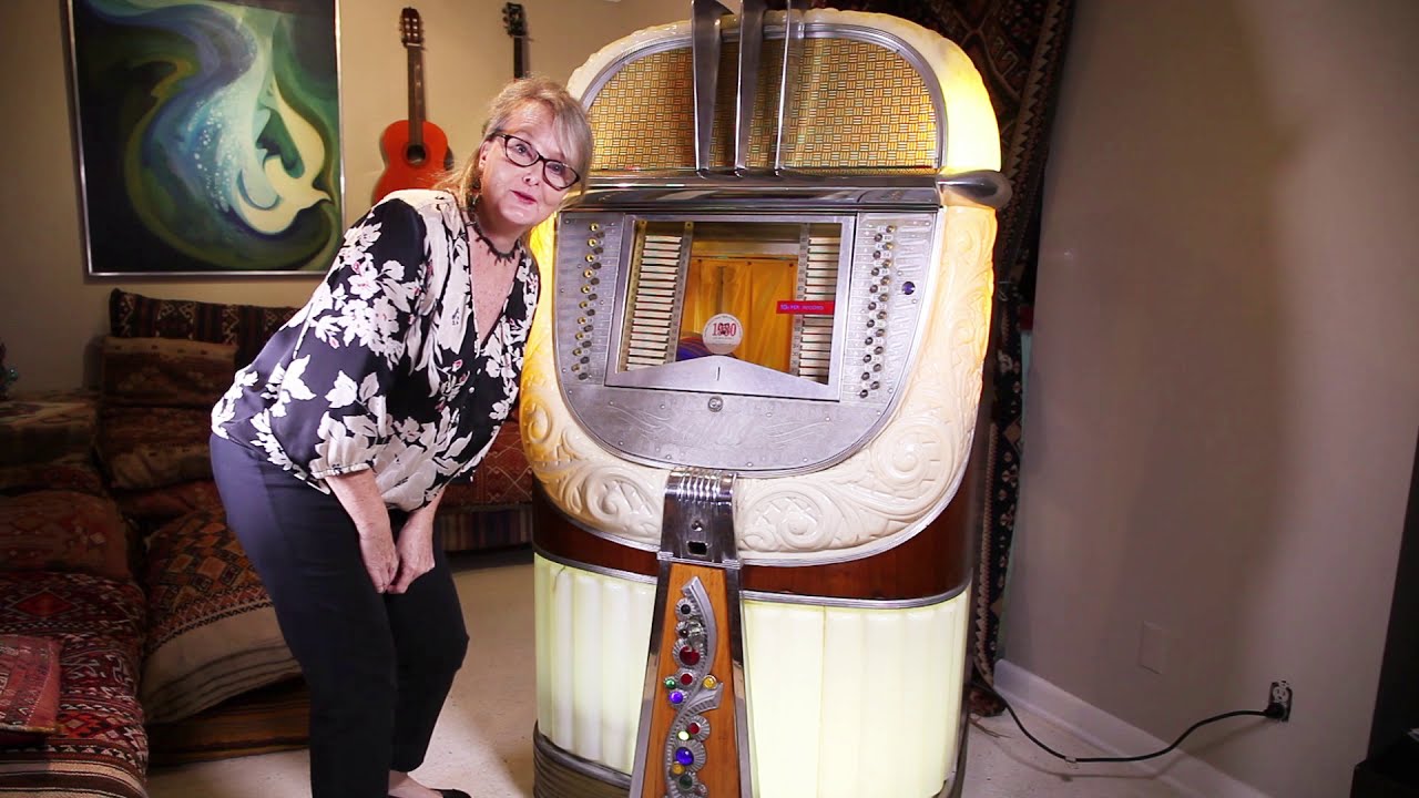 AMI 1946 model A juke box (fully operational)