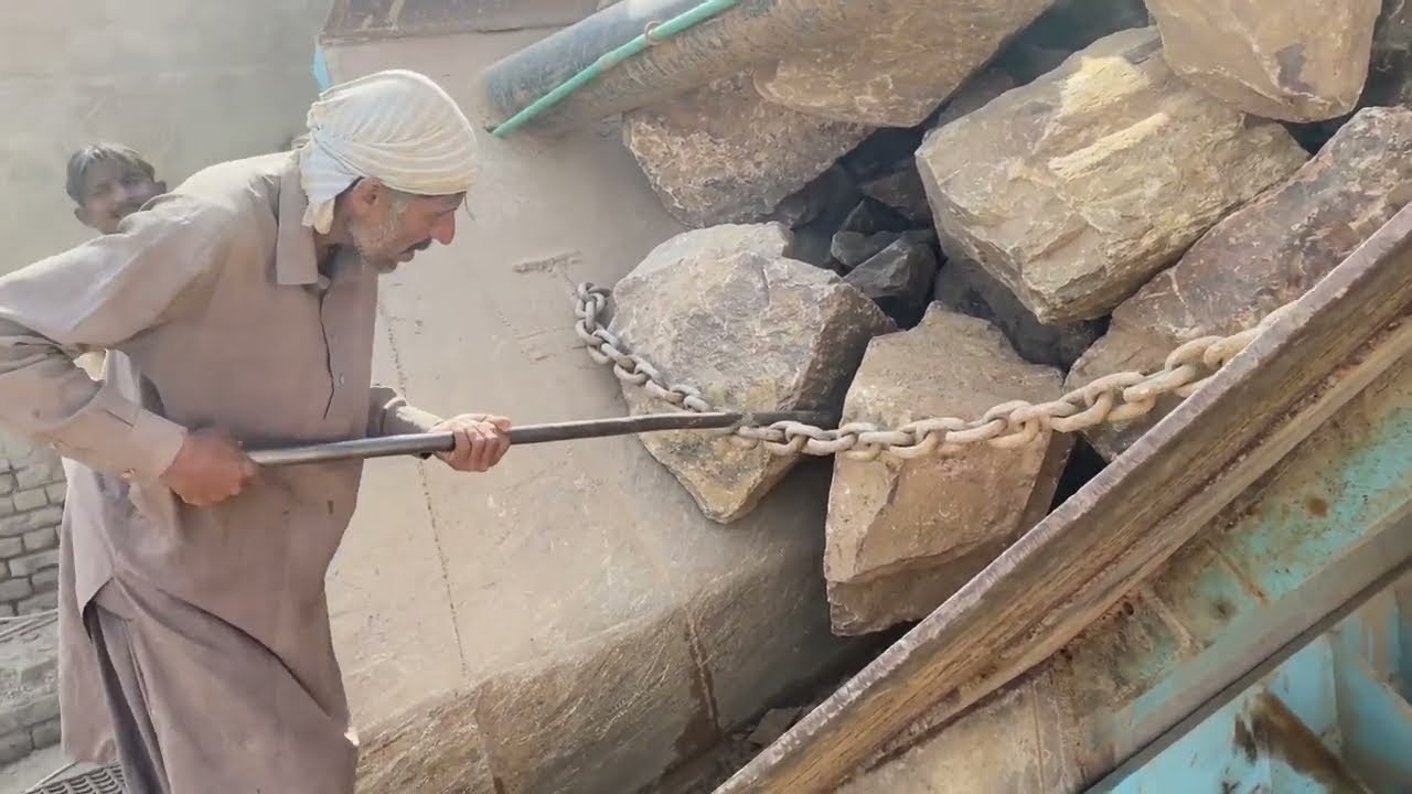 Mega Stone Crusher Machine Working | 500 Tons Per Hour Powerful Crushing&rdquo;''