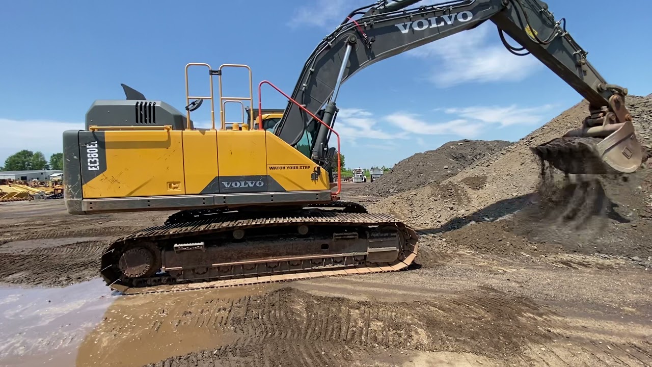 VOLVO EC380E excavator