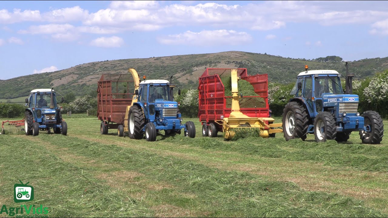 Old School Trailed Silaging 2025