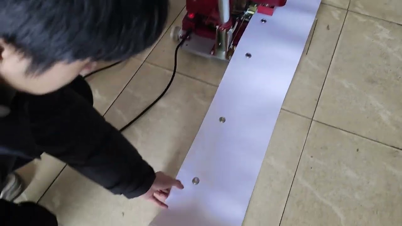 Automatic Eyelet Punching Machine for Banner