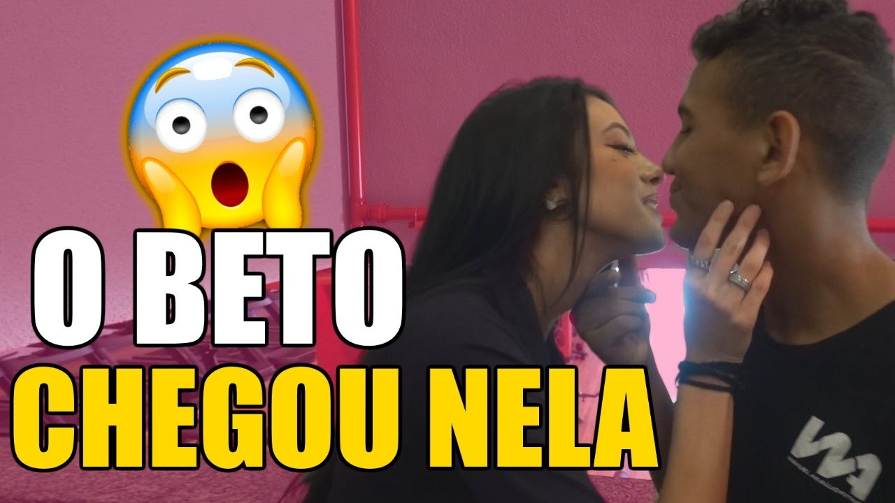 ELA BEIJOU O BETO!! 😲